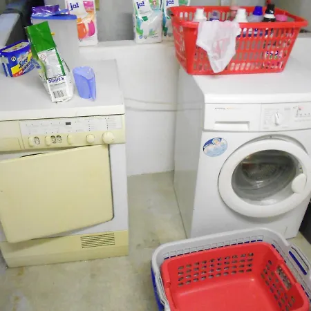 Accommodatie bij particulieren Grosses Bad Kueche Wohnzimmer Terasse Garten Zentral Ruhig *