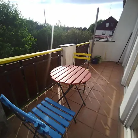 Accommodatie bij particulieren Grosses Bad Kueche Wohnzimmer Terasse Garten Zentral Ruhig