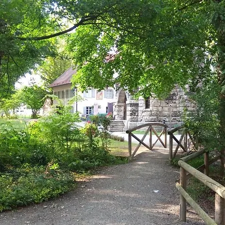 Grosses Bad Kueche Wohnzimmer Terasse Garten Zentral Ruhig Accommodatie bij particulieren Landsberg am Lech