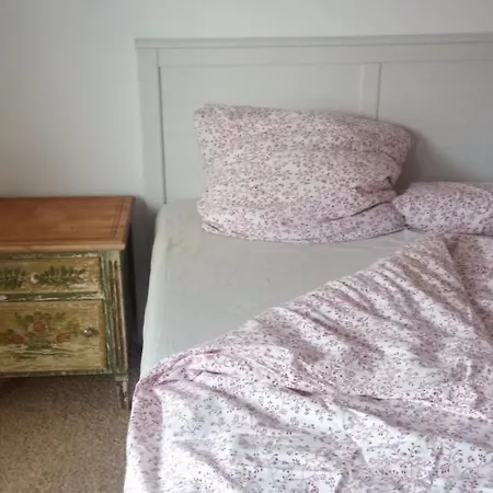 Grosses Bad Kueche Wohnzimmer Terasse Garten Zentral Ruhig Accommodatie bij particulieren *
